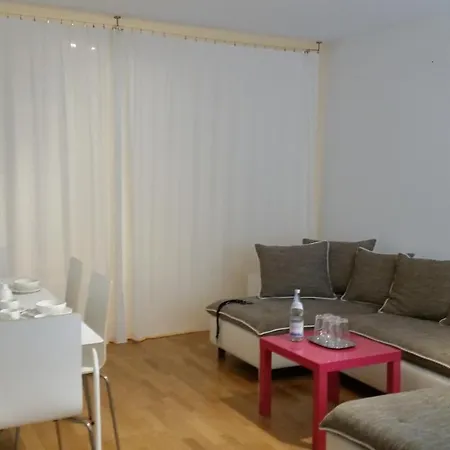 Familienfreundliche Am Park - Family Close To Park Apartment Wurzburg